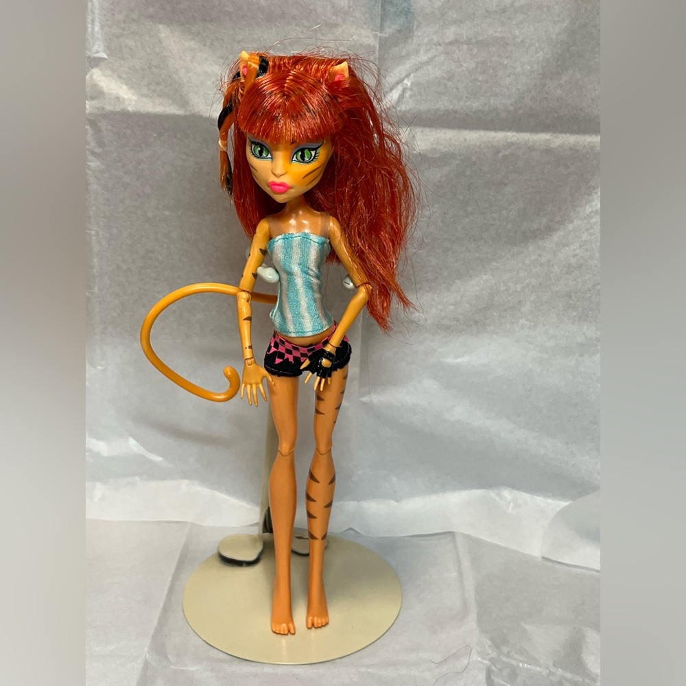 💰Monster High Doll Toralei Stripe Ghoul Sports Doll
